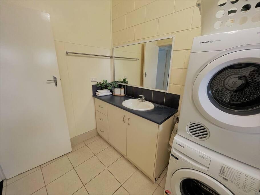 Three Palms Apartments Unit 2 เอสเพอแรนส์ ภายนอก รูปภาพ