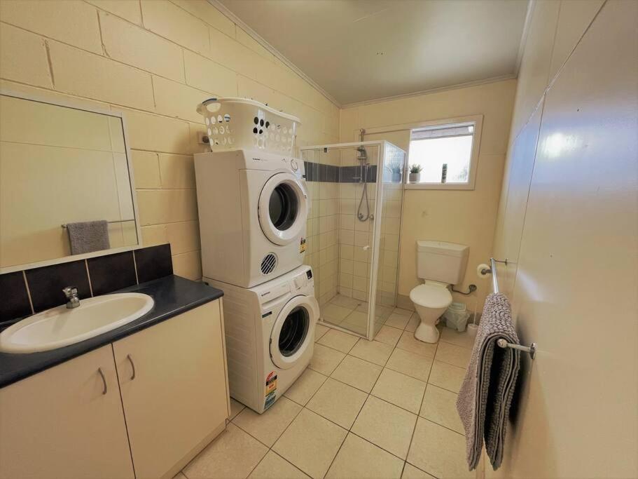 Three Palms Apartments Unit 2 เอสเพอแรนส์ ภายนอก รูปภาพ